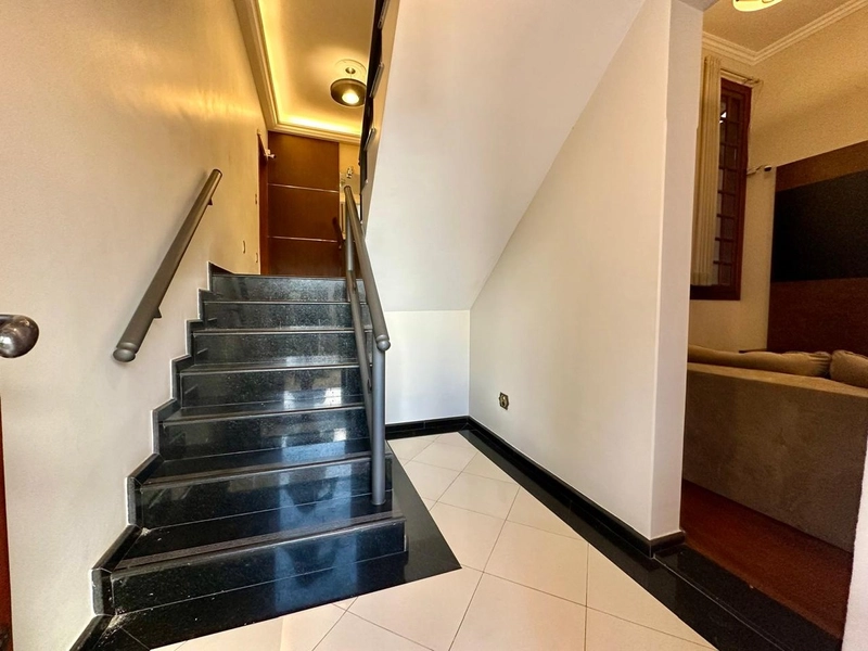 CASA DUPLEX NO ÁLVARO CAMARGOS| 6 QUARTOS SENDO 1 SUÍTE MASTER: 13ª foto da galeria de imagens do imóvel