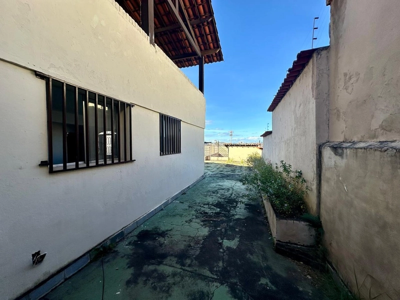 BELISSIMA CASA LINEAR A VENDA NO BAIRRO SÃO LUIZ: 21ª foto da galeria de imagens do imóvel
