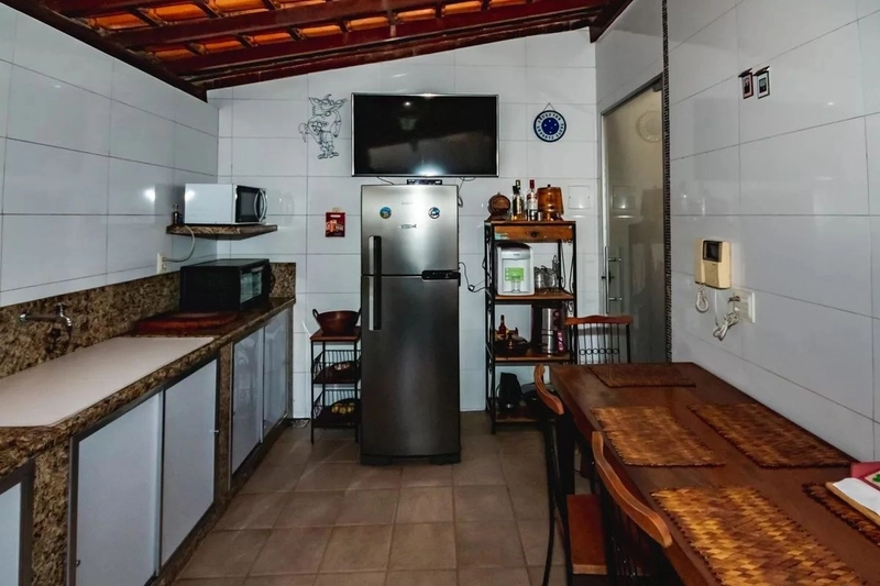 BELÍSSIMA CASA LINEAR A VENDA | 4 QUARTOS | 2 SUÍTES | 4 VAGAS: 10ª foto da galeria de imagens do imóvel
