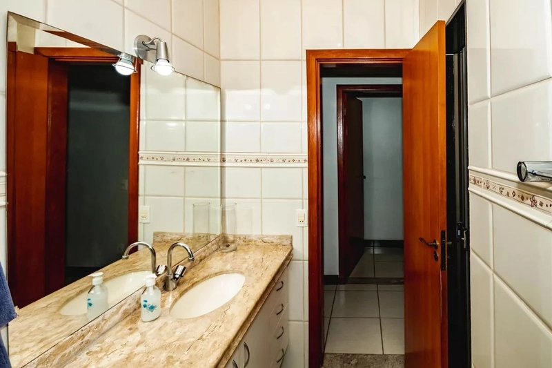 BELÍSSIMA CASA LINEAR A VENDA | 4 QUARTOS | 2 SUÍTES | 4 VAGAS: 38ª foto da galeria de imagens do imóvel