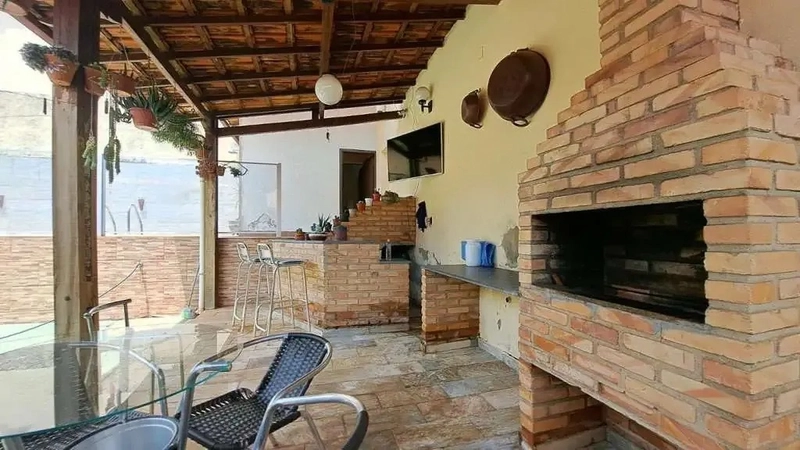 Casa com 4 quartos à venda na com habite-se á venda no Caiçara: 4ª foto da galeria de imagens do imóvel