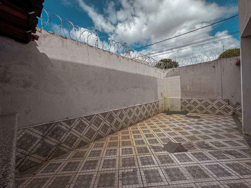 CASA GEMINADA INDIVIDUAL Á VENDA NO SERRANO | 03 QUARTOS |  01 SUITE |: 21ª foto da galeria de imagens do imóvel