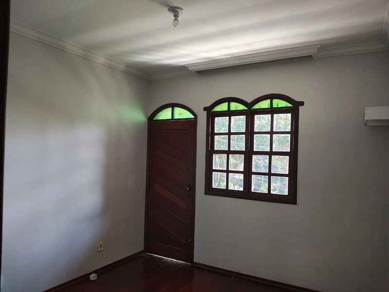 CASA 03 QUARTOS 01 SUITE 04 VAGAS NO BAIRRO SERRANO: 21ª foto da galeria de imagens do imóvel