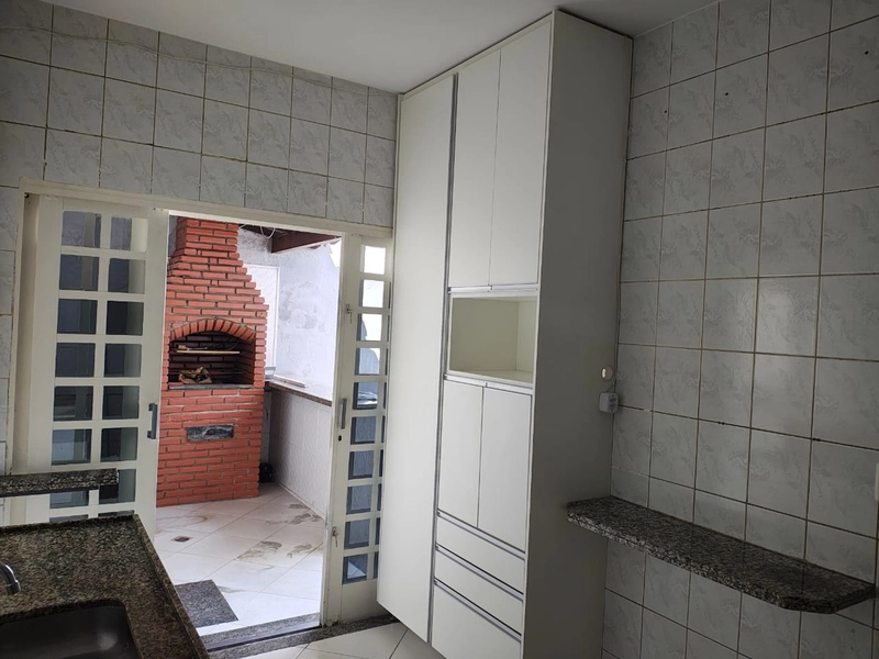 CASA 03 QUARTOS 01 SUITE 04 VAGAS NO BAIRRO SERRANO: 6ª foto da galeria de imagens do imóvel