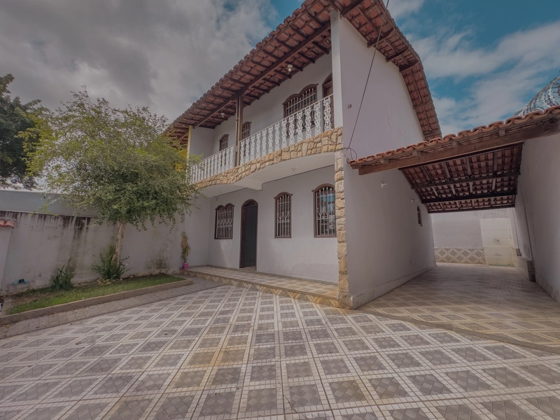 CASA GEMINADA INDIVIDUAL Á VENDA NO SERRANO | 03 QUARTOS |  01 SUITE |: 1ª foto da galeria de imagens do imóvel