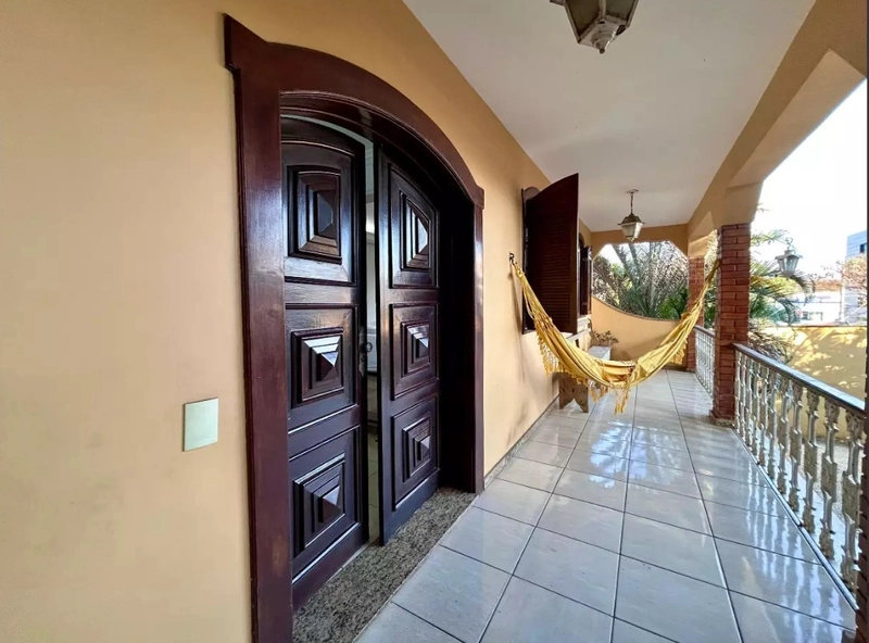 CASA LINEAR À VENDA NO BAIRRO SÃO LUIZ: 9ª foto da galeria de imagens do imóvel