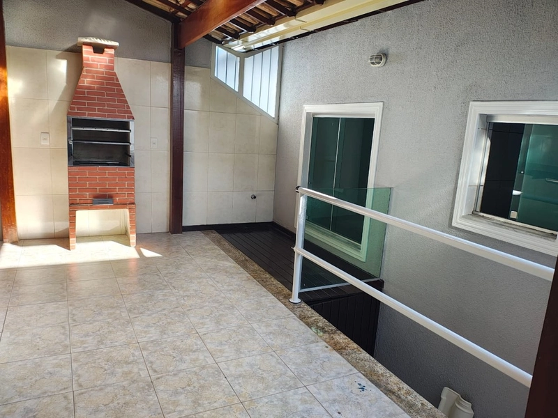 CASA LINEAR  A VENDA BAIRRO SANTA MÔNICA: 4ª foto da galeria de imagens do imóvel