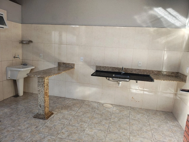 CASA LINEAR  A VENDA BAIRRO SANTA MÔNICA: 8ª foto da galeria de imagens do imóvel
