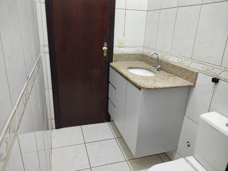 CASA LINEAR  A VENDA BAIRRO SANTA MÔNICA: 30ª foto da galeria de imagens do imóvel