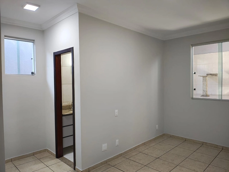 CASA LINEAR  A VENDA BAIRRO SANTA MÔNICA: 17ª foto da galeria de imagens do imóvel