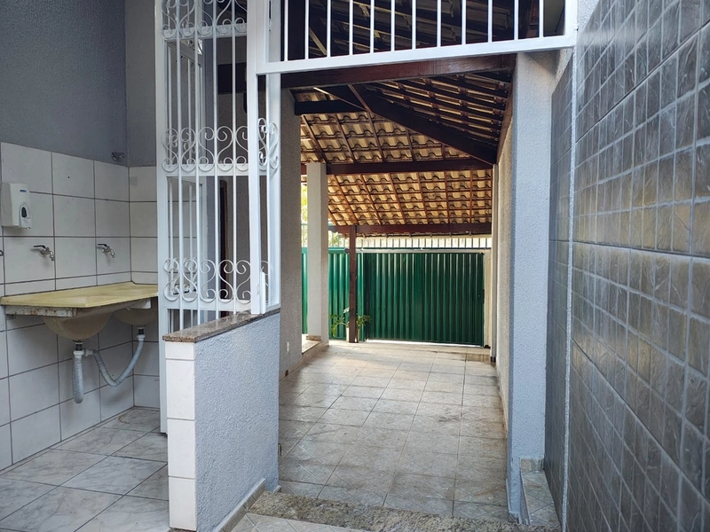 CASA LINEAR  A VENDA BAIRRO SANTA MÔNICA: 11ª foto da galeria de imagens do imóvel