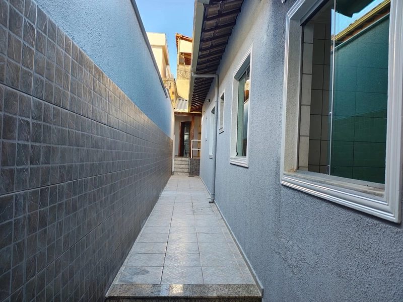 CASA LINEAR  A VENDA BAIRRO SANTA MÔNICA: 10ª foto da galeria de imagens do imóvel