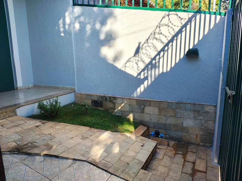 CASA LINEAR  A VENDA BAIRRO SANTA MÔNICA: 33ª foto da galeria de imagens do imóvel