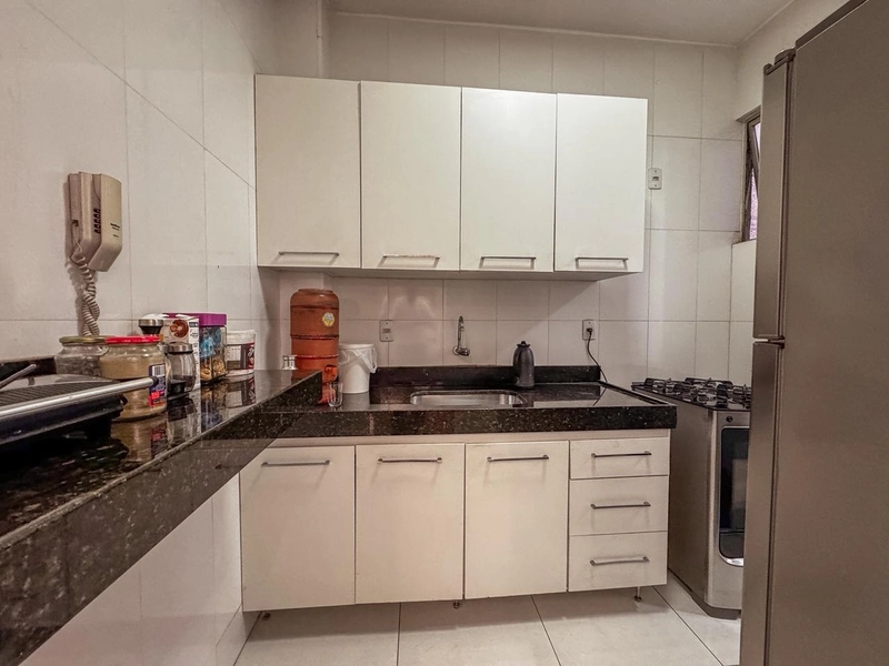 BELÍSSIMO APARTAMENTO Á VENDA NO GLÓRIA | 2 QUARTOS | REFORMADO: 10ª foto da galeria de imagens do imóvel