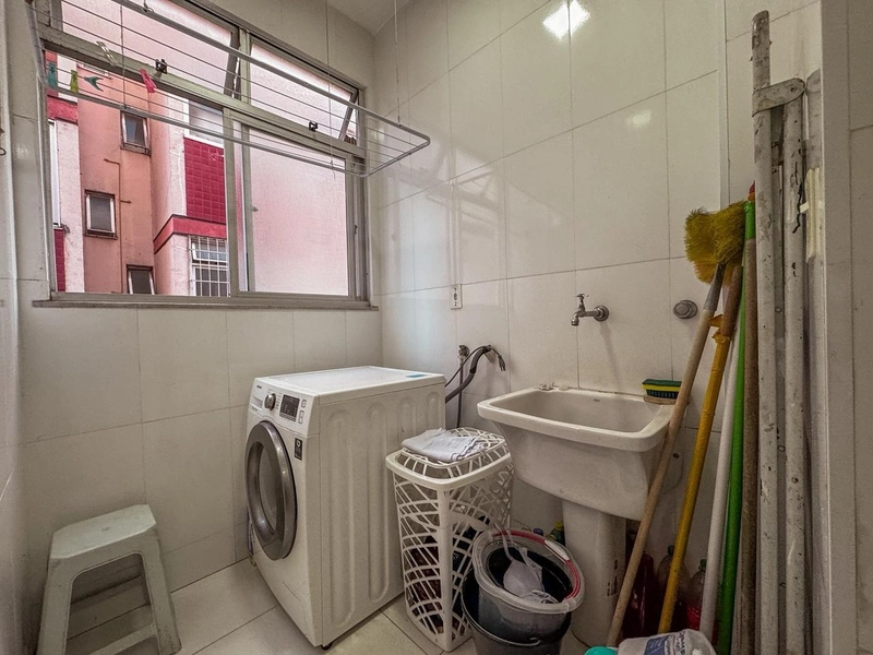 BELÍSSIMO APARTAMENTO Á VENDA NO GLÓRIA | 2 QUARTOS | REFORMADO: 14ª foto da galeria de imagens do imóvel