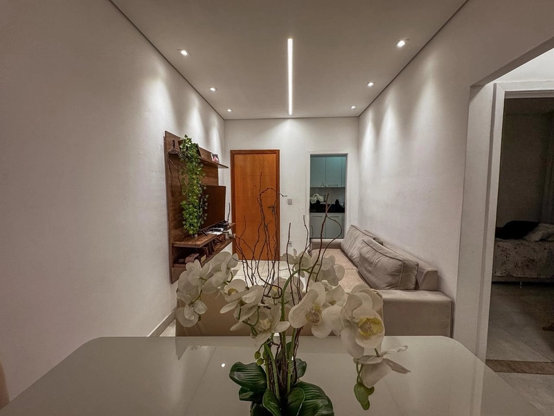 BELÍSSIMO APARTAMENTO Á VENDA NO GLÓRIA | 2 QUARTOS | REFORMADO: 5ª foto da galeria de imagens do imóvel