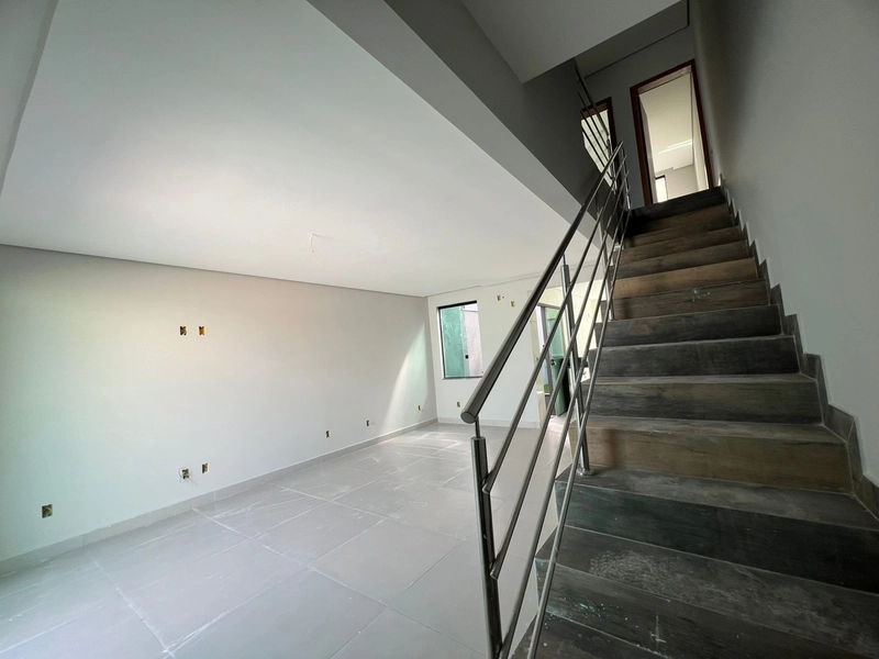 CASA DE DOIS PAVIMENTOS A VENDA BAIRRO CABRAL: 11ª foto da galeria de imagens do imóvel