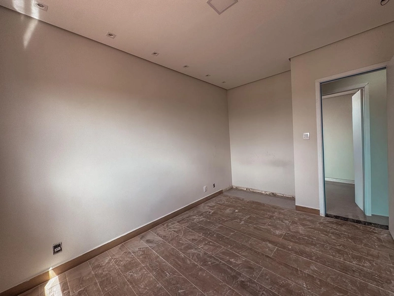 CASA GEMINADA INDIVIDUAL Á VENDA: 20ª foto da galeria de imagens do imóvel