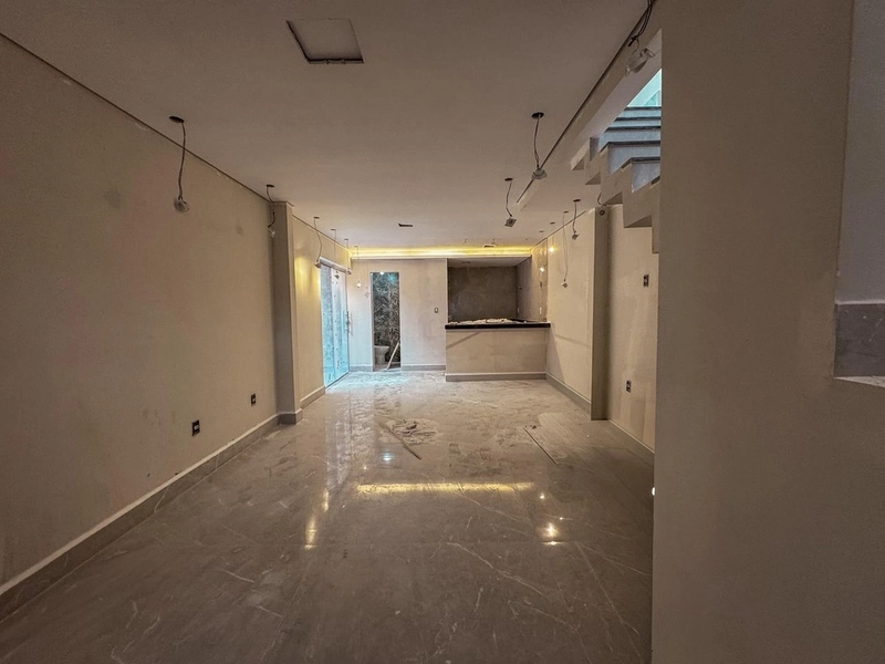 CASA GEMINADA INDIVIDUAL Á VENDA: 10ª foto da galeria de imagens do imóvel