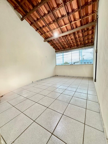 CASA GEMINADA INDIVIDUAL Á VENDA: 24ª foto da galeria de imagens do imóvel