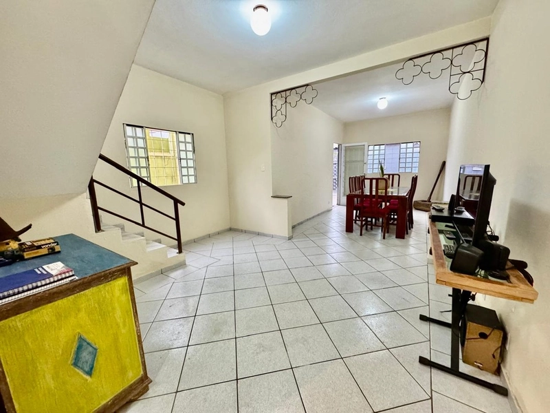 CASA GEMINADA INDIVIDUAL Á VENDA: 8ª foto da galeria de imagens do imóvel