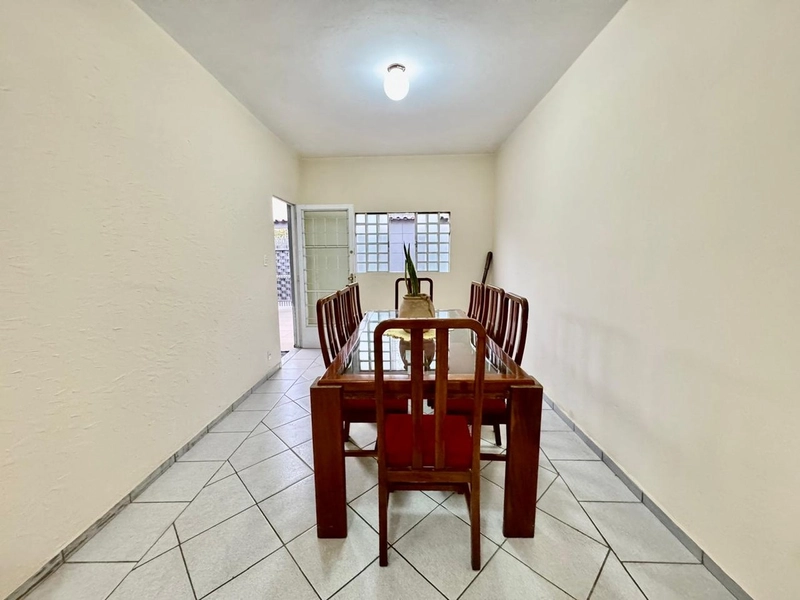 CASA GEMINADA INDIVIDUAL Á VENDA: 9ª foto da galeria de imagens do imóvel