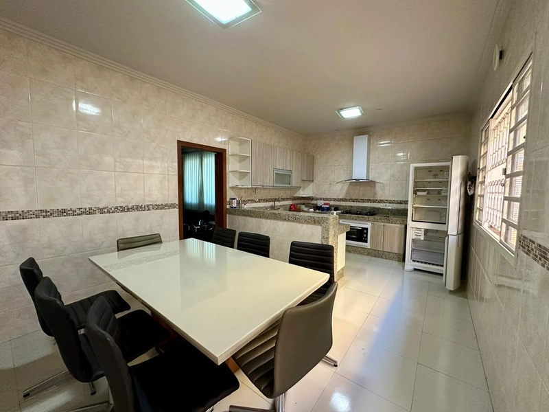 CASA À VENDA NO PLANALTO | 3 QUARTOS| 2 BANHEIROS| 1 SUITE| 8 VAGAS: 7ª foto da galeria de imagens do imóvel