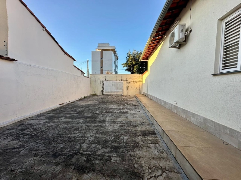 CASA À VENDA NO PLANALTO | 3 QUARTOS| 2 BANHEIROS| 1 SUITE| 8 VAGAS: 22ª foto da galeria de imagens do imóvel