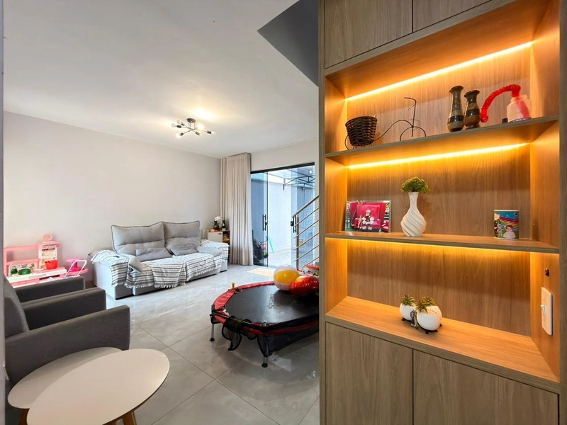 CASA | 3 QUARTOS | 1 SUÍTE | 2 VAGAS | BAIXO XANGRILÁ | R$750.000,00: 8ª foto da galeria de imagens do imóvel