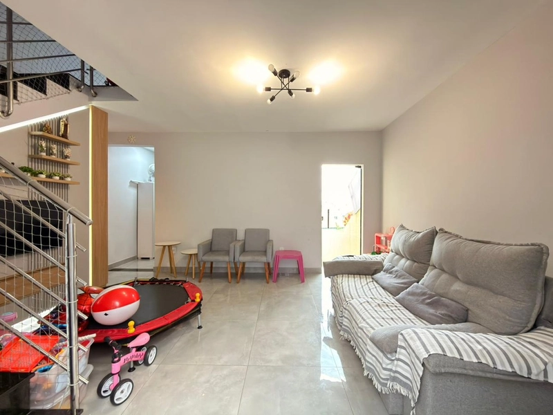 CASA | 3 QUARTOS | 1 SUÍTE | 2 VAGAS | BAIXO XANGRILÁ | R$750.000,00: 6ª foto da galeria de imagens do imóvel