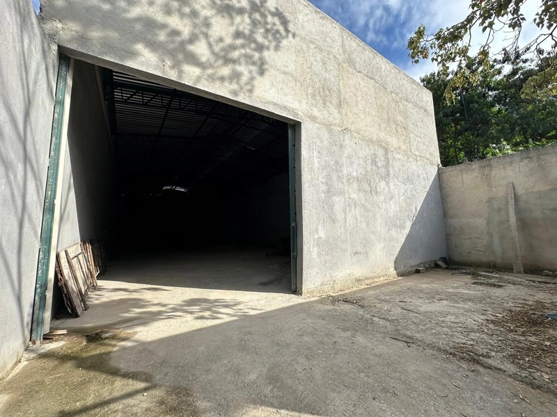 GALPÃO À VENDA NO XANGRI-LÁ: 6ª foto da galeria de imagens do imóvel