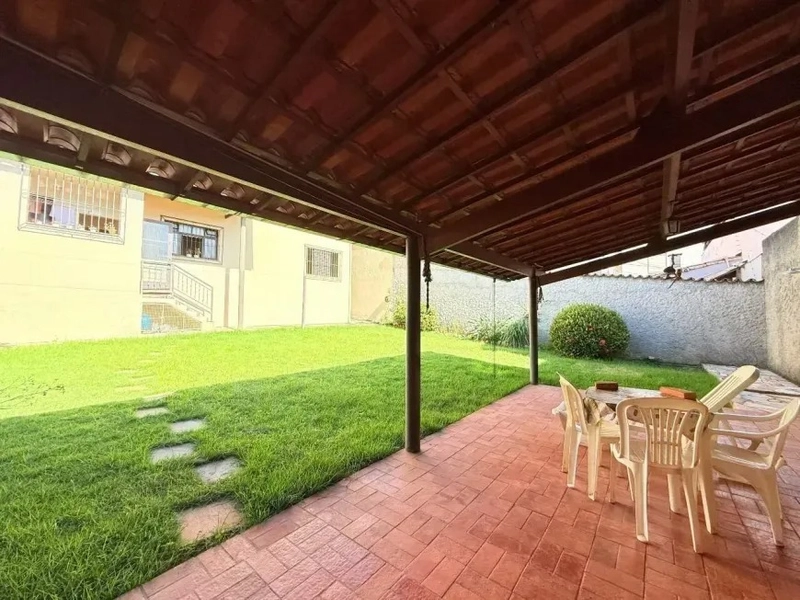 CASA INDIVIDUAL À VENDA NO BAIRRO SERRANO | 03 QUARTOS|  03 BANHEIROS|: 7ª foto da galeria de imagens do imóvel