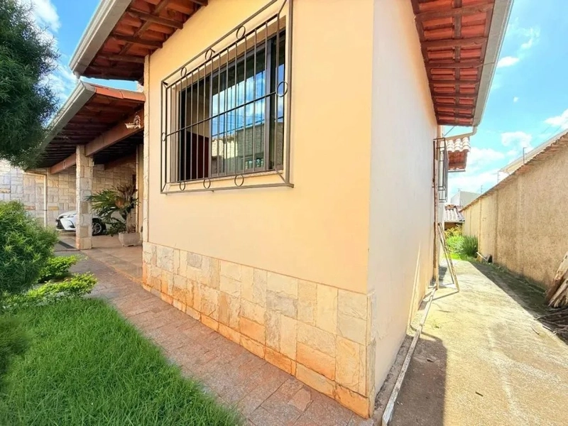 CASA INDIVIDUAL À VENDA NO BAIRRO SERRANO | 03 QUARTOS|  03 BANHEIROS|: 26ª foto da galeria de imagens do imóvel