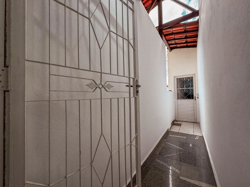 BELÍSSIMA CASA GEMINADA INDIVIDUAL À VENDA NO CASTELO | 4 QUARTOS: 86ª foto da galeria de imagens do imóvel