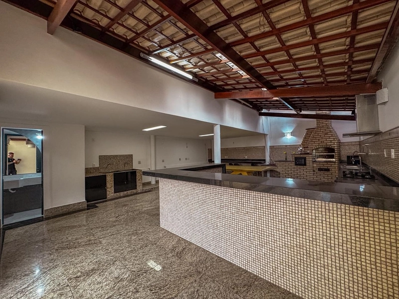 BELÍSSIMA CASA GEMINADA INDIVIDUAL À VENDA NO CASTELO | 4 QUARTOS: 5ª foto da galeria de imagens do imóvel