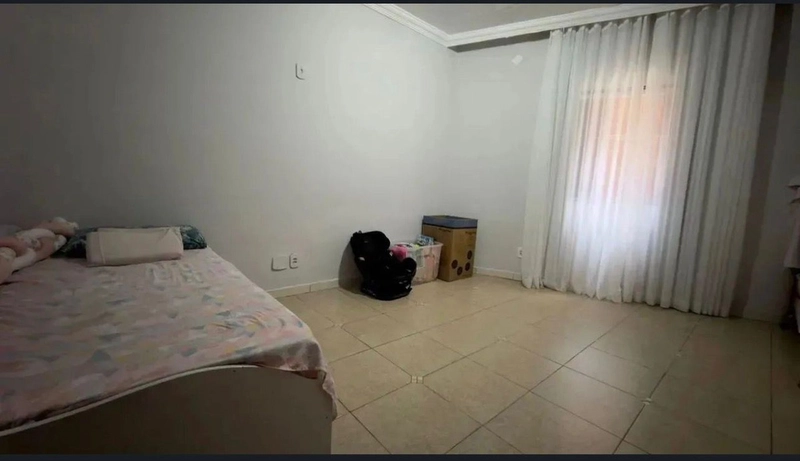 CASA DE DOIS PAVIMENTOS NO MANACAS: 25ª foto da galeria de imagens do imóvel