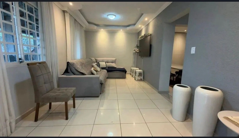 CASA DE DOIS PAVIMENTOS NO MANACAS: 6ª foto da galeria de imagens do imóvel