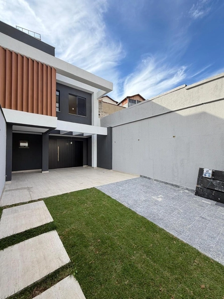 CASA GEMINADA 3 QUARTOS | 4 BANHEIROS | 3 SUÍTES | 4 VAGAS: 3ª foto da galeria de imagens do imóvel