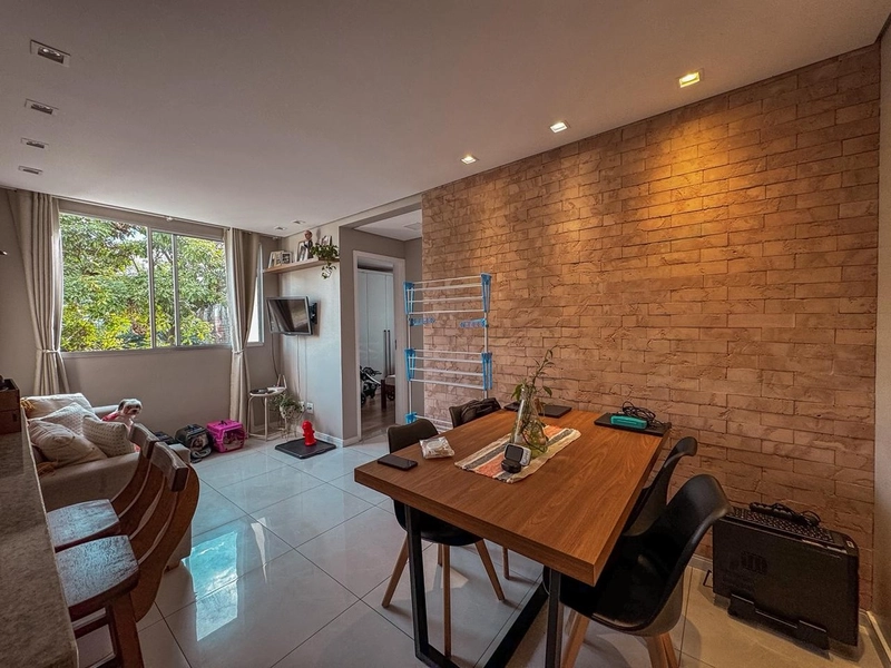LINDO APARTAMENTO Á VENDA | BAIRRO CABRAL | 02 QUARTOS | 01 BANHO: 5ª foto da galeria de imagens do imóvel