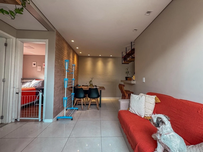 LINDO APARTAMENTO Á VENDA | BAIRRO CABRAL | 02 QUARTOS | 01 BANHO: 7ª foto da galeria de imagens do imóvel