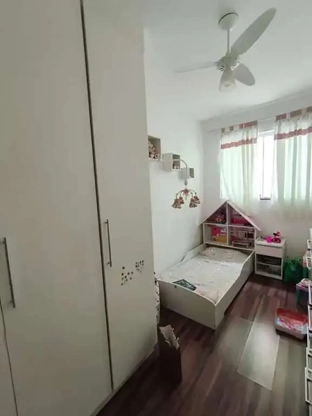 Casa Geminada Com Entrada Coletiva à Venda: 17ª foto da galeria de imagens do imóvel