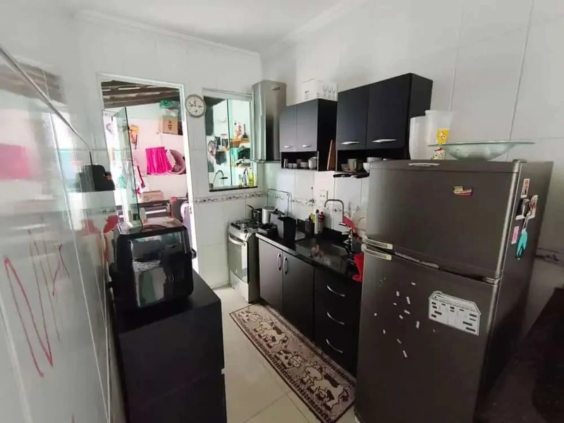 Casa Geminada Com Entrada Coletiva à Venda: 5ª foto da galeria de imagens do imóvel