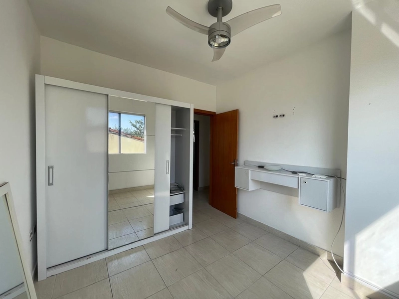 Casa Geminada à Venda no Parque Xangri-lá | Contagem: 25ª foto da galeria de imagens do imóvel