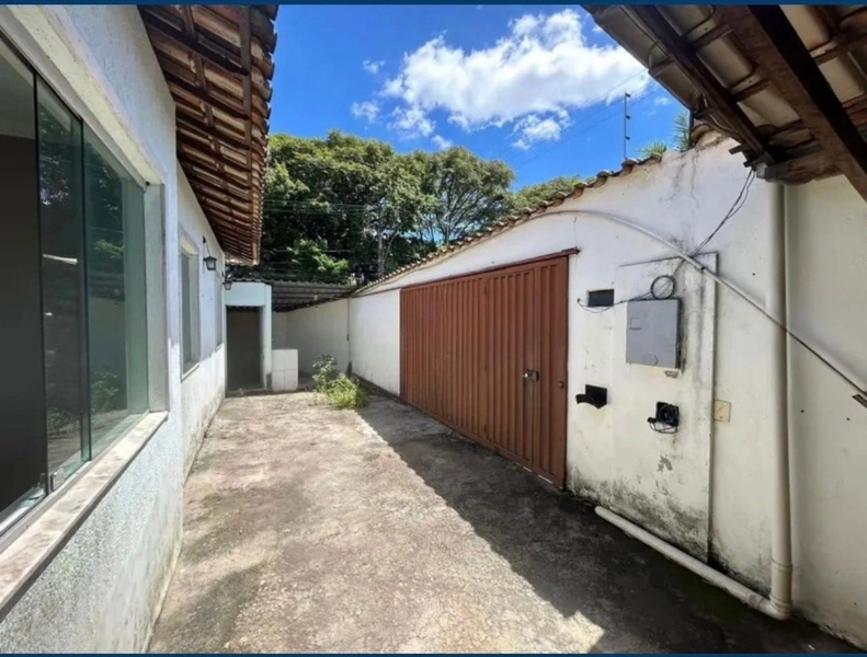 CASA A VENDA | 2 QUARTOS | 1 BANHEIRO | 2 VAGAS: 11ª foto da galeria de imagens do imóvel