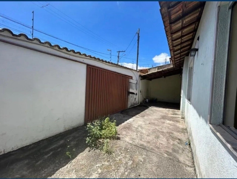 CASA A VENDA | 2 QUARTOS | 1 BANHEIRO | 2 VAGAS: 12ª foto da galeria de imagens do imóvel