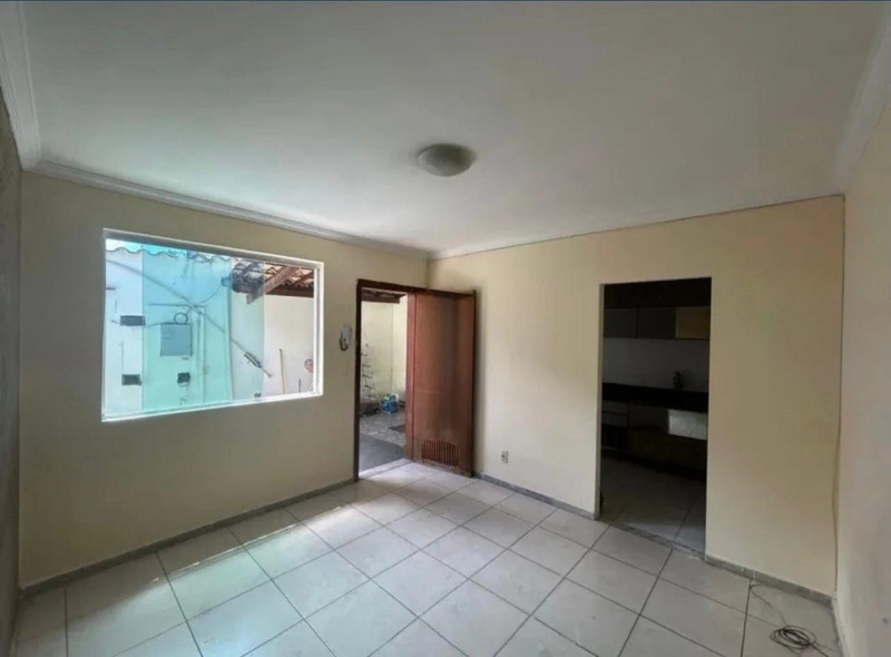 CASA A VENDA | 2 QUARTOS | 1 BANHEIRO | 2 VAGAS: 3ª foto da galeria de imagens do imóvel