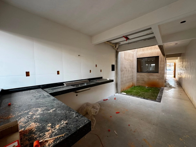 CASA GEMINADA INDIVIDUAL Á VENDA NO BAIRRO XANGRILÁ | 02 QUARTOS: 6ª foto da galeria de imagens do imóvel