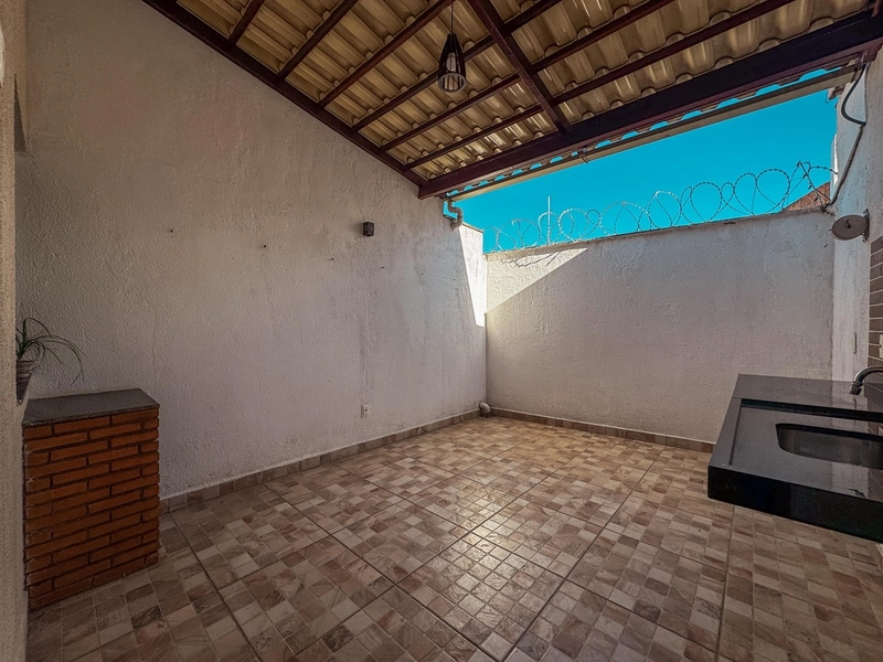 CASA GEMINADA PARA LOCAÇÃO ENTRADA COLETIVA | BAIRRO XANGRILÁ: 4ª foto da galeria de imagens do imóvel