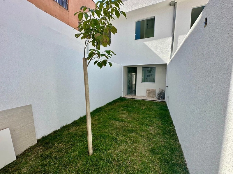 CASA GEMINADA INDIVIDUAL À VENDA NO JARDIM LEBLON: 29ª foto da galeria de imagens do imóvel