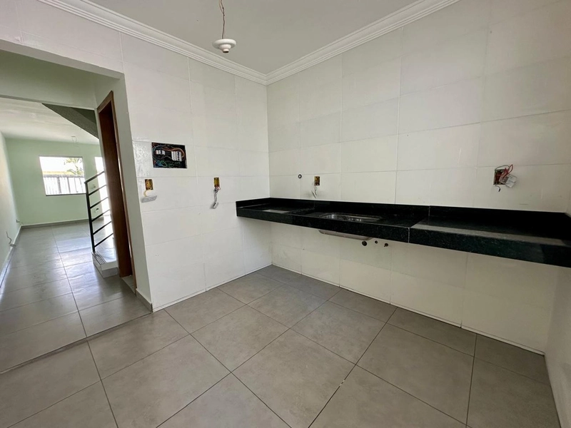 CASA GEMINADA INDIVIDUAL À VENDA NO JARDIM LEBLON: 10ª foto da galeria de imagens do imóvel